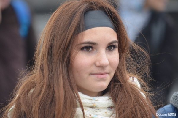 У Луцьку студенти вийшли на марш проти куріння. ФОТО 