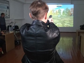 На курси стрільців у тирі волинського університету зареєструвалась перша сотня охочих