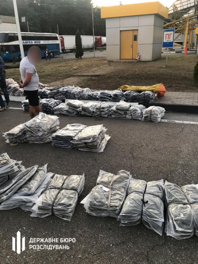 Митники «Ягодина» можуть бути причетні до незаконного перевезення товарів на  550 тисяч доларів, – ДБР