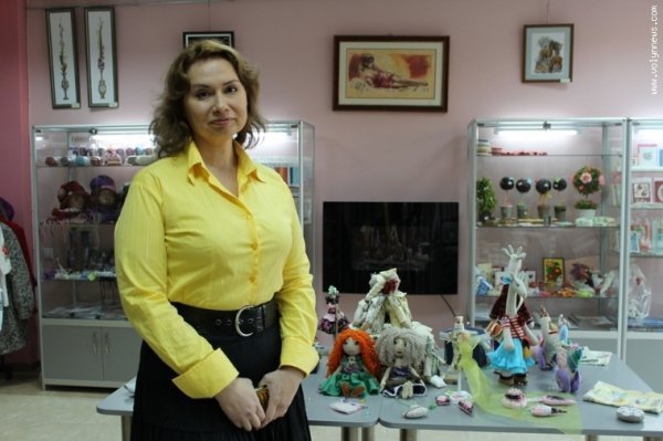 У Луцьку - незвична виставка ляльок ручної роботи. ФОТО