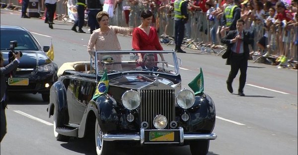 П'ять найбільш незвичайних авто перших осіб держави. ФОТО