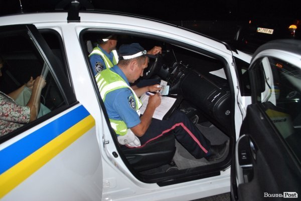 Екс-кандидат у нардепи Ігор Рицко їздив п'яний за кермом та побився у центрі Луцька. ФОТО. ВІДЕО