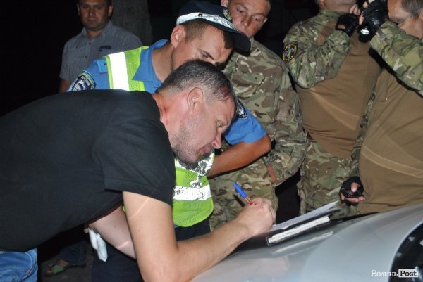 Екс-кандидат у нардепи Ігор Рицко їздив п'яний за кермом та побився у центрі Луцька. ФОТО. ВІДЕО