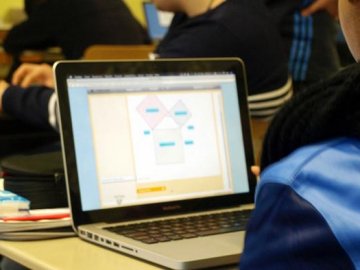 Для шкіл одного з районів на Волині планують закупити 28 ноутбуків