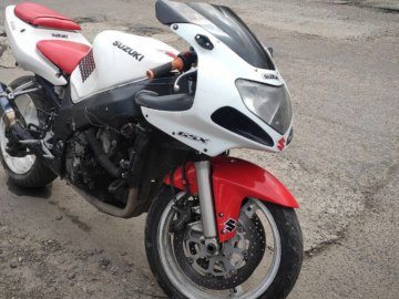 У Луцьку затримали мотоцикліста без номерного знаку та документів