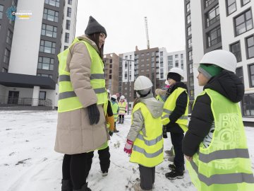Маленькі лучани побували на екскурсії в ЖК «Супернова». ФОТО*