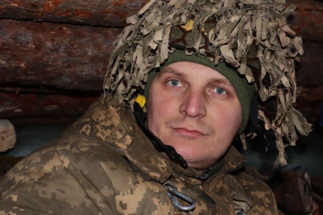 За 200 метрів ворог: фото бійців із Волині на фронті