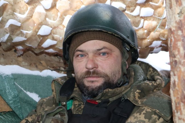 За 200 метрів ворог: фото бійців із Волині на фронті