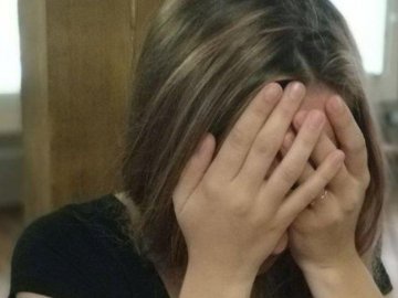 Намагалася скоїти самогубство: на Херсонщині троє старшокласників зацькували школярку