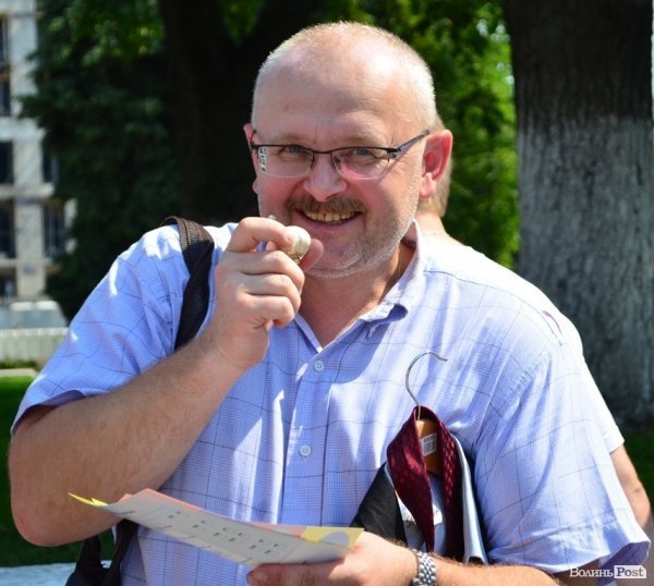 У Луцьку «Чесно» нагодував комуністів часником. ФОТО 