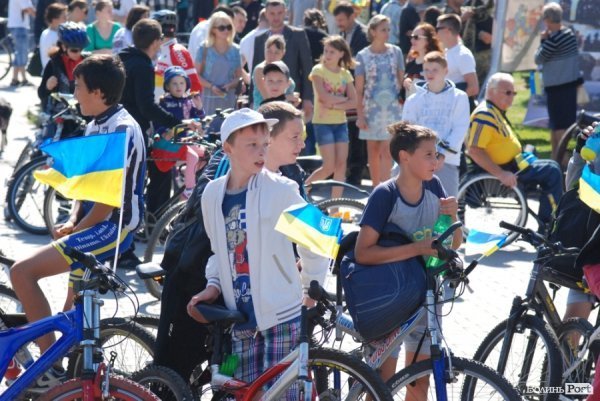 Велопробіг до Дня Незалежності в Луцьку. ФОТО