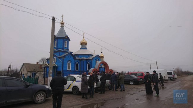 У громаді на Волині, де люди тричі підтримали перехід до ПЦУ, не вщухає церковний конфлікт. ВІДЕО
