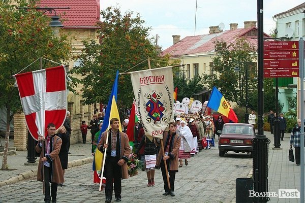 У Луцьку європейські монархи відкрили фестиваль «Берегиня». ФОТО