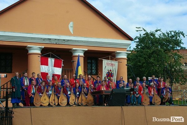 У Луцьку європейські монархи відкрили фестиваль «Берегиня». ФОТО