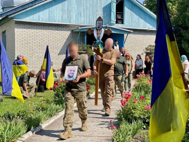 На Волині провели в останню дорогу Героя Олександра Лисицю 