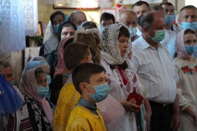 У селі на Волині владика Михаїл вперше відправив святкову службу. ФОТО