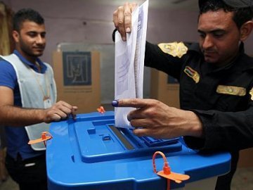 В Іраку стартували перші вибори після воєнних дій