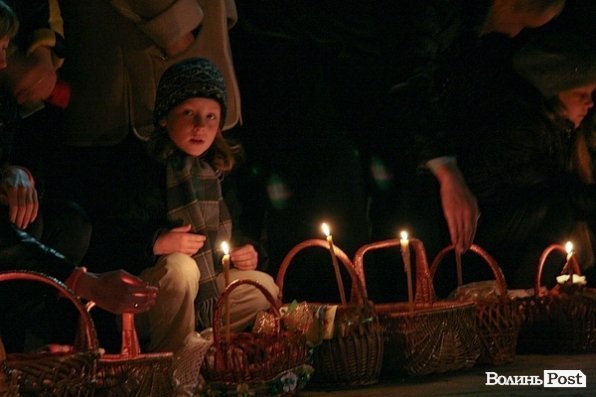 Лучани святять паску