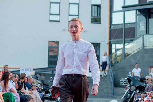 Гурт «СКАЙ», байкери та неймовірні колекції одягу: чим вражав другий день  «Lutsk Fashion Weekend»