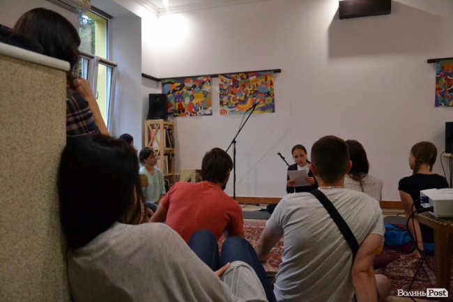 Тусівка для йогів: як у Луцьку медитували та просвітлювалися