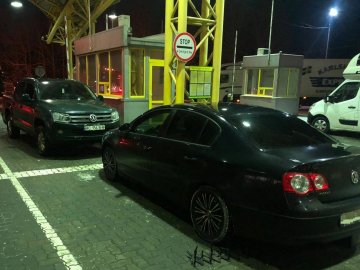 На «Ягодині» затримали авто, викрадене у Польщі