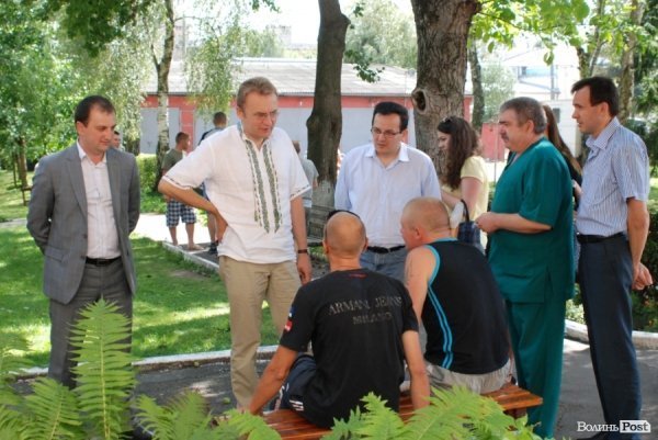 Мер Львова зустрівся з пораненими волинськими бійцями. ФОТО