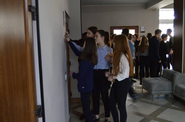 Десятки луцьких учнів потрапили до суду. ФОТО