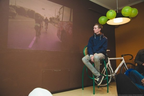 «Велопосиденьки» в луцькій кав'ярні. ФОТО