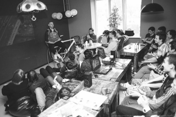 «Велопосиденьки» в луцькій кав'ярні. ФОТО