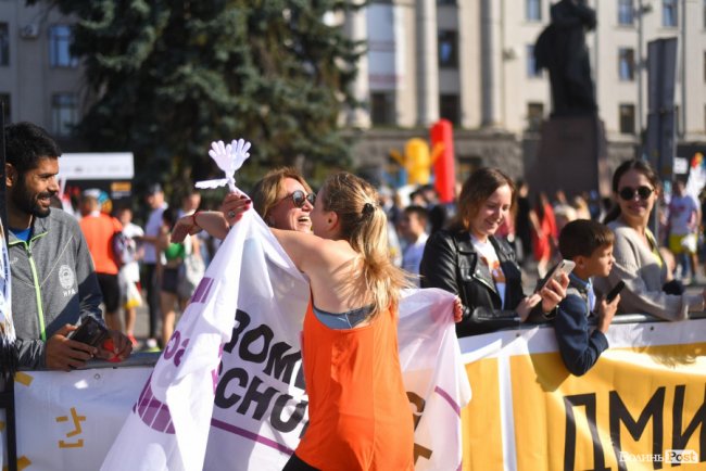 «Бойовий» настрій і віра в себе: як команда «КроШу» підкорювала шостий «Дмитрук Лучеськ Півмарафон». ФОТО*