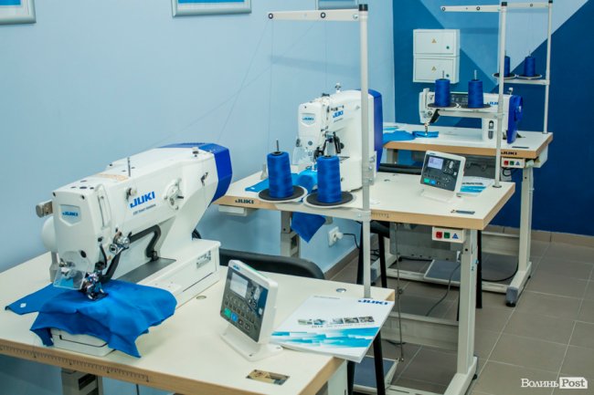 У луцькому виші відкрили унікальну Лабораторію швейної індустрії. ФОТО