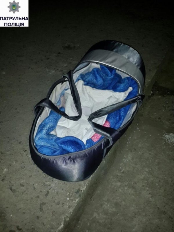 Аби не доглядати за немовлям, лучанин викликав поліцію. ФОТО