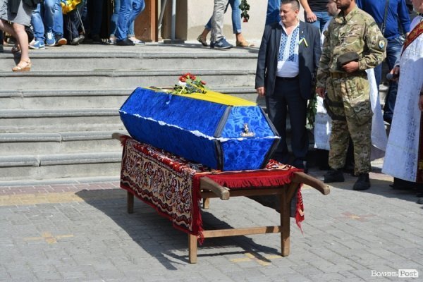 У Луцьку прощалися з загиблим бійцем «Азову». ФОТО. ВІДЕО