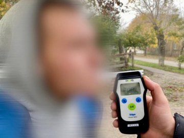 П’яний волинянин без водійських прав сів за кермо і скоїв аварію