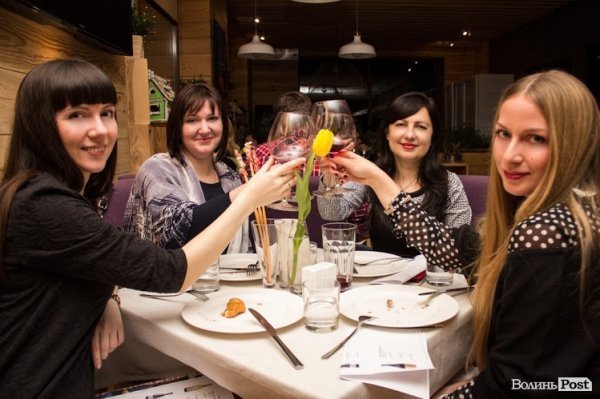 У Луцьку дегустували італійське вино. ФОТО