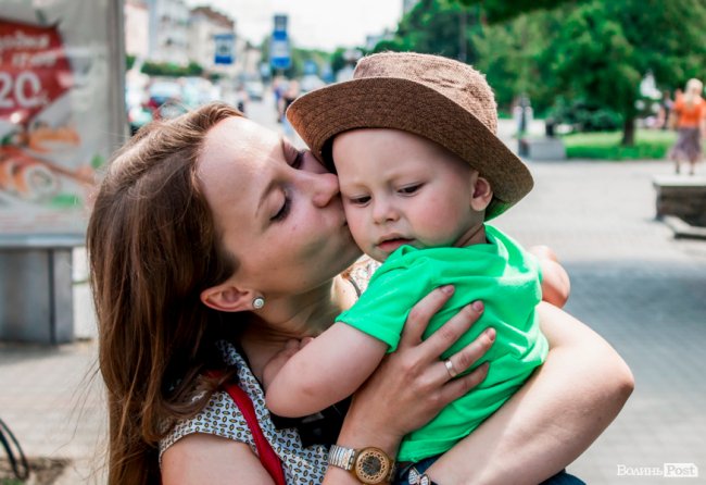 Щиро та чуттєво: День поцілунку у Луцьку. ФОТО