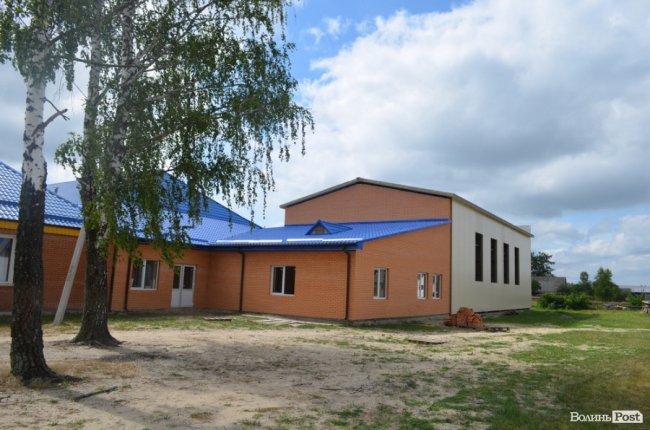 Добудуйте нашу школу: у районі на Волині навчальні заклади переповнені учнями