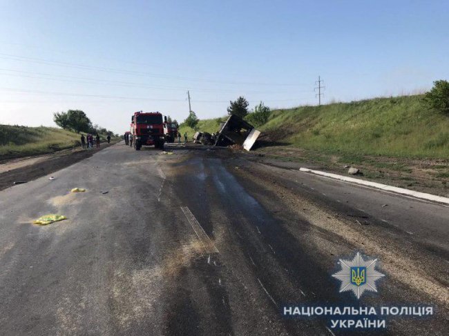 Смертельна  аварія на Рівненщині: загорілись дві автівки. ФОТО. ВІДЕО