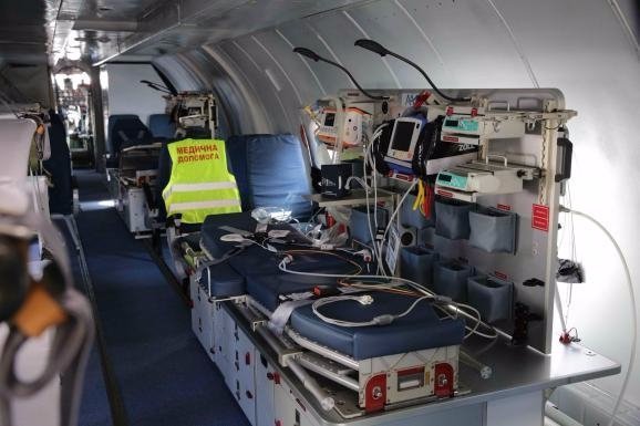 Українські рятувальники отримали «літаючий госпіталь». ФОТО