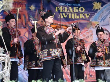 Розпочався міжнародний етно-фестиваль «Різдво у Луцьку»