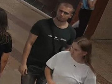 У Луцьку встановлюють особи людей, які причетні до скоєння крадіжки. ФОТО