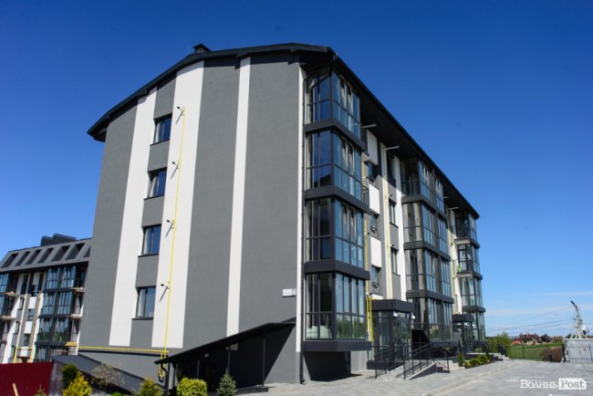 Здача нового будинку і озеленення території: затишне і сучасне житло у ЖК «Західний Олімп» під Луцьком*