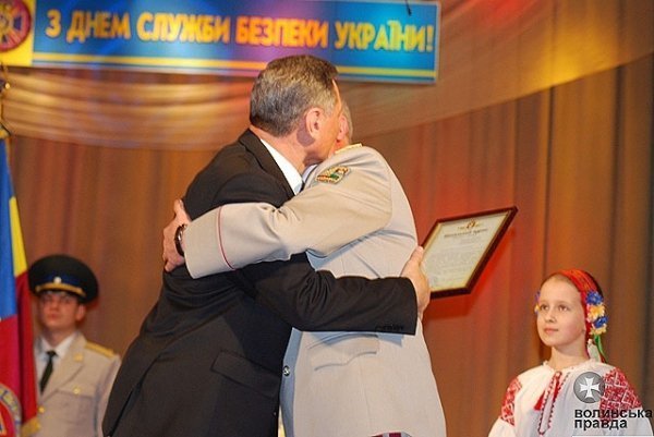 У Луцьку привітали СБУшників. ФОТО