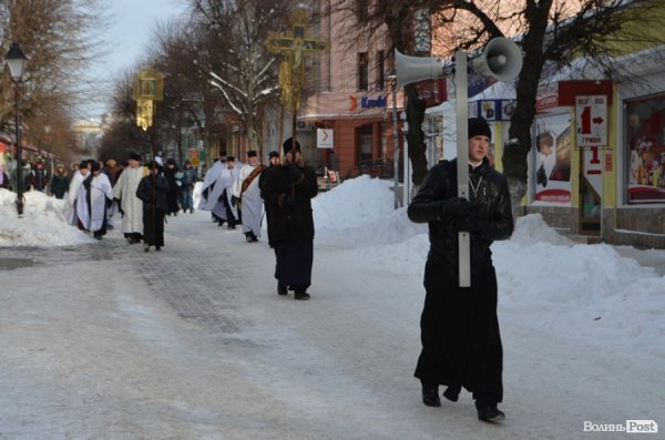 У Луцьку вшанували євромайданівців, убитих в Києві. ФОТО