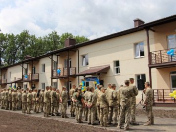 Корпорація Roshen побудувала будинок для військових. ФОТО