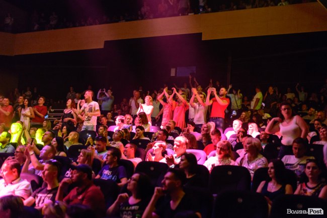 «Шухер, граждане! На сцене психопат!»: яким був концерт гурту «Ляпіс 98» у Луцьку: ФОТОРЕПОРТАЖ