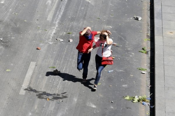 Масові заворушення в Туреччині: двоє людей загинули, тисячу затримали. ФОТО