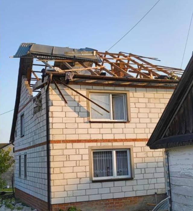 У Польщі російський дрон уперше пошкодив житловий будинок