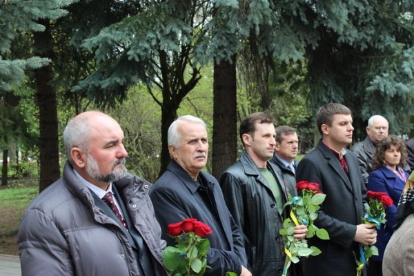 Луцьк вшанував в’язнів нацистських концтаборів. ФОТО