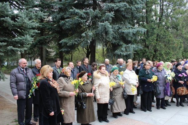 Луцьк вшанував в’язнів нацистських концтаборів. ФОТО